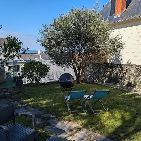 Chalet Penuel Tiny House Granville